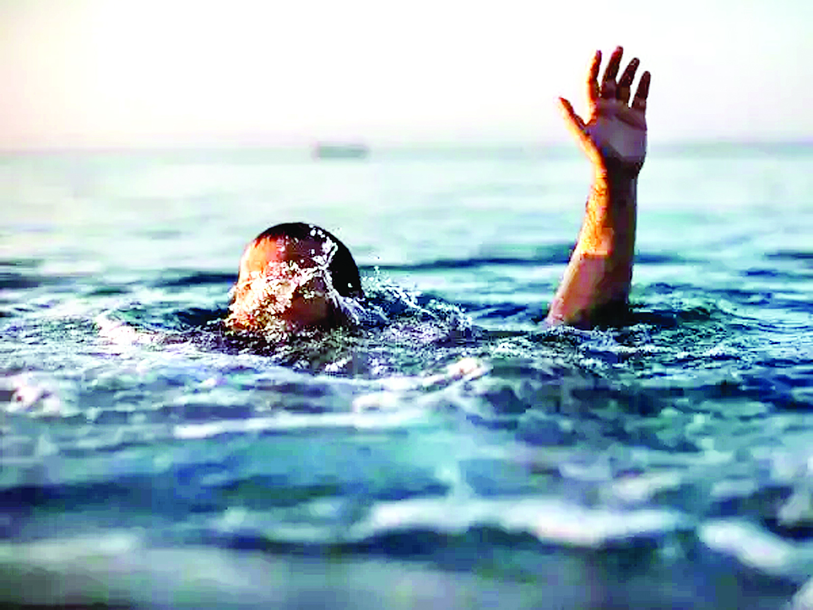 पत्नी मायके चली गई तो गंगा नदी में कूदा ऑटो चालक, मौत