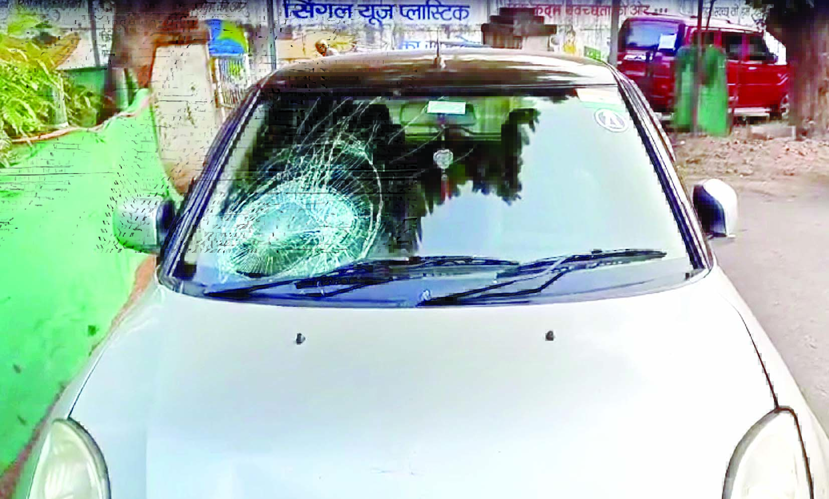 ज्यादा नेतागिरी करेगा तो खत्म कर देंगे: परिवार से साथ भाई दूज मनाने जा रहे कांग्रेस नेता पर हमला, बदमाशों ने दी जान से मारने की धमकी