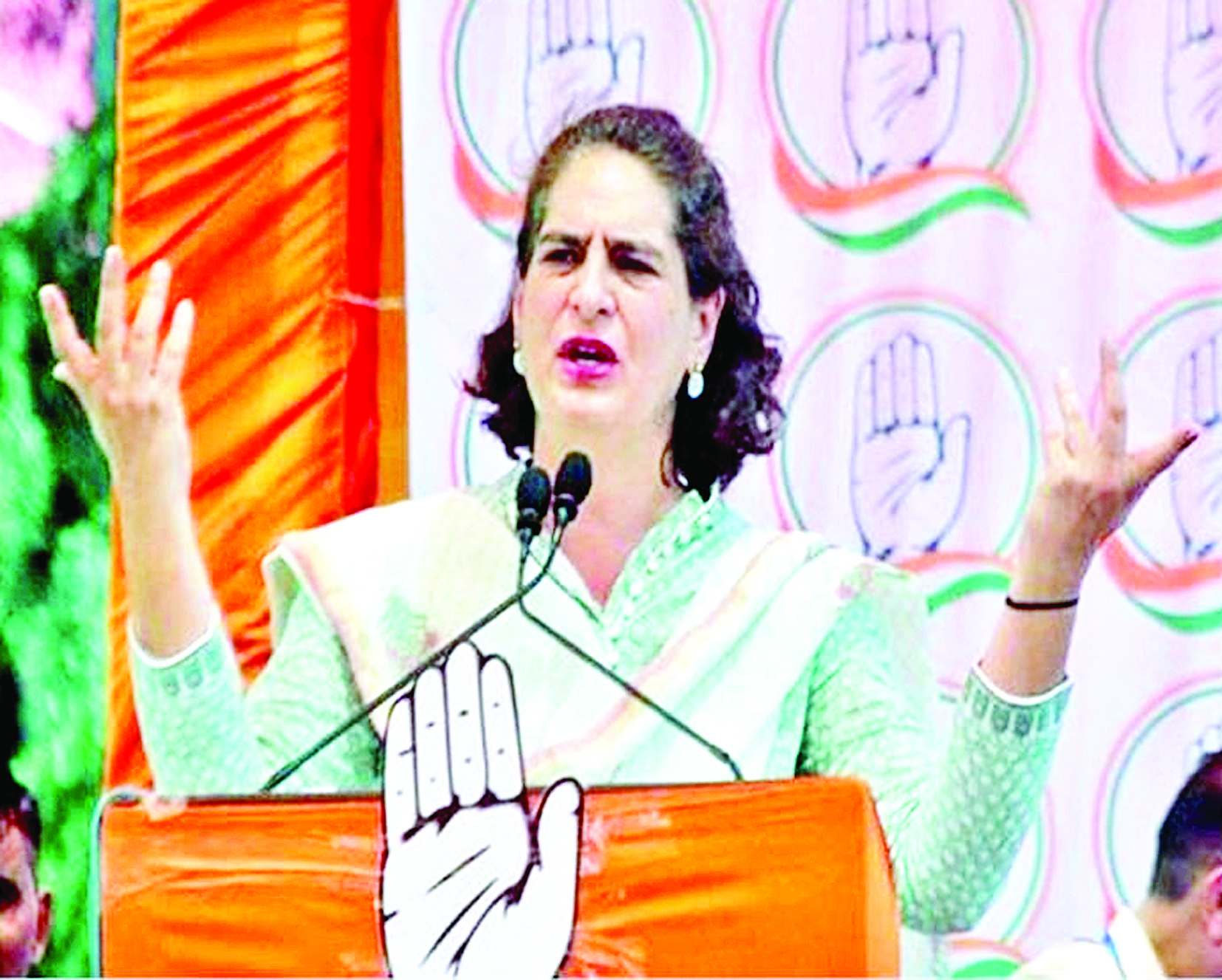 मोदी सरकार ने शिक्षा व्यवस्था को माफिया और भ्रष्टाचारियों के हवाले कर दिया, NEET मामले पर बोली प्रियंका गांधी