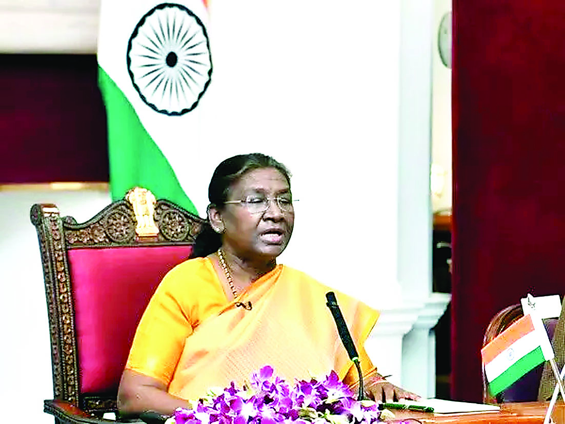 राष्ट्रपति मुर्मू ने तिरुपति भगदड़ की घटना में जानमाल के नुकसान पर शोक जताया