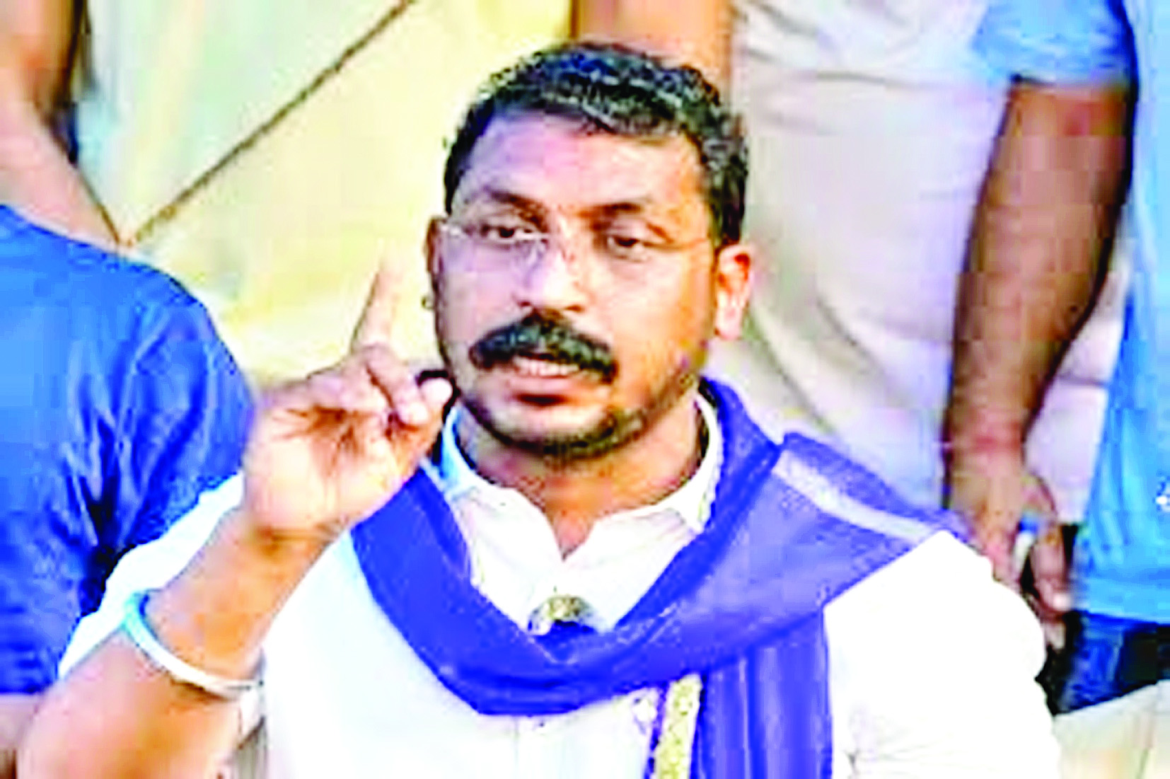 "मैं यहां अयोध्या की बेटी के लिए बैठा हूं": चंद्रशेखर ने अयोध्या में हत्या के विरोध में किया प्रदर्शन 