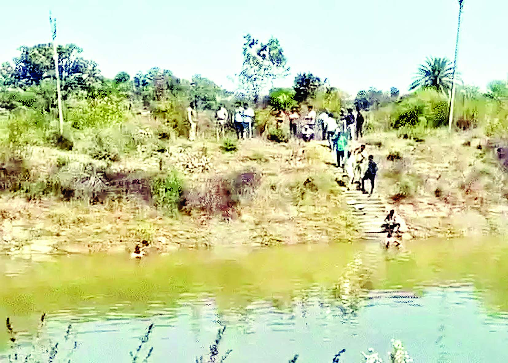 दो बहनों समेत चार बच्चियां नहर में डूबीं, दो के शव मिले