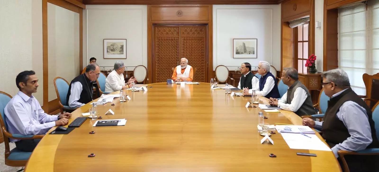 मत्स्य पालन क्षेत्र को सशक्त बनाने पर प्रधानमंत्री की बैठक 