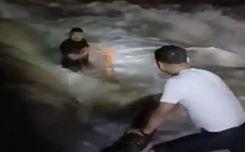 सिक्किम में भूस्खलन की चपेट में आने से 4 की मौत