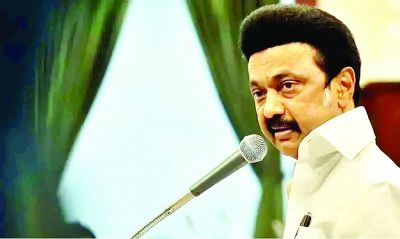 स्टालिन ने जेल पुस्तकालयों को किताबें दान कीं