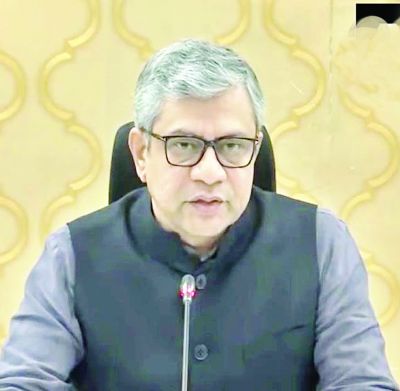 डीपफेक लोकतंत्र के लिए नए खतरे के रूप में उभरे हैं- आईटी मंत्री