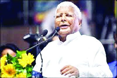 77 साल के हुए लालू यादव, 77 पाउंड का काटेंगे केक