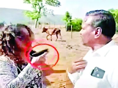 &lsquo;नखरेबाज&rsquo; IAS पूजा खेडकर की मां ने खोया आपा, मीडिया को दी धमकी, मचा हड़कंप&hellip;