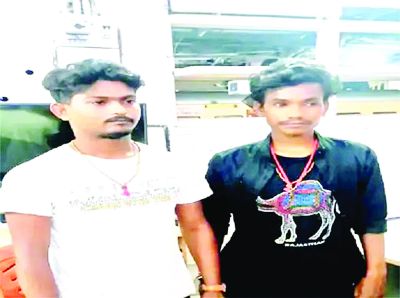 टाटानगर रेलवे स्टेशन पर बड़ी कार्रवाई, 15.77 लाख की ब्राउन शुगर के साथ 2 ड्रग पैडलर गिरफ्तार&hellip;