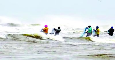 बंगाल की खाड़ी से निकला फेंगल तूफान जो पुडुचेरी और तमिलनाडु समुद्र तट से टकराएगा&hellip;.