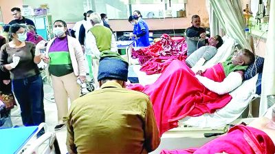 सिलेंडर में आग लगने से सात लोग झुलसे, चार की हालत गंभीर 