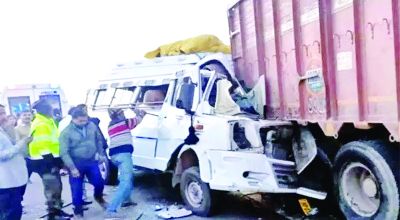 महाकुंभ गए चढियार के श्रद्धालुओं की गाड़ी हादसे का शिकार, पत्रकार सहित 2 की मौत