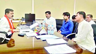 छत्तीसगढ़ पहुंचे पाकिस्तानी हिन्दुओं ने गृहमंत्री विजय शर्मा से लगाई गुहार, वापस न भेजें