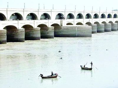 पाकिस्तान सरकार की सिंधु नदी पर नहर परियोजना के खिलाफ सिंध में विरोध प्रदर्शन जारी 