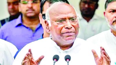 कांग्रेस के बड़े नेता ने ऑपरेशन सिंदूर को 'छोटा युद्ध' बताया, केंद्र पर बड़ा आरोप