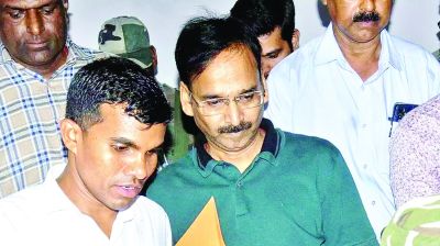 IAS विनय चौबे की बिगड़ी तबीयत, रिम्स में हुए एडमिट